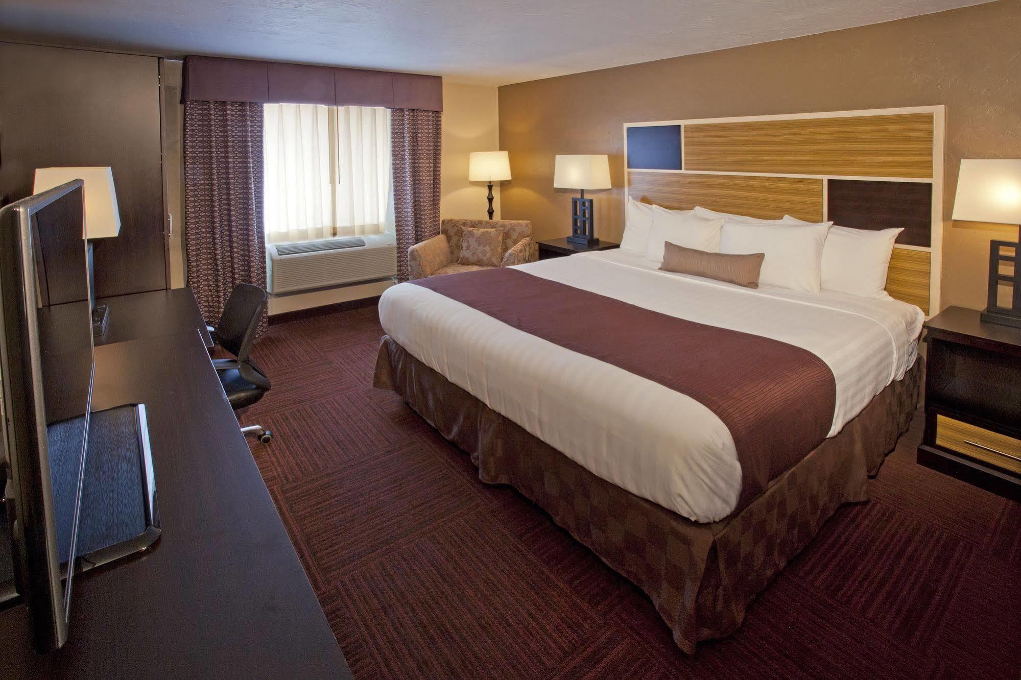 Red Lion Inn And Suites Федерал Уей Екстериор снимка
