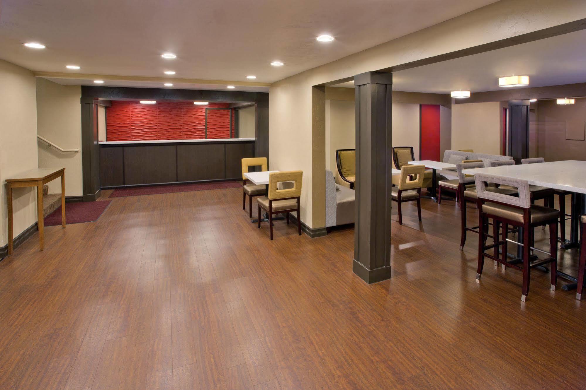 Red Lion Inn And Suites Федерал Уей Екстериор снимка