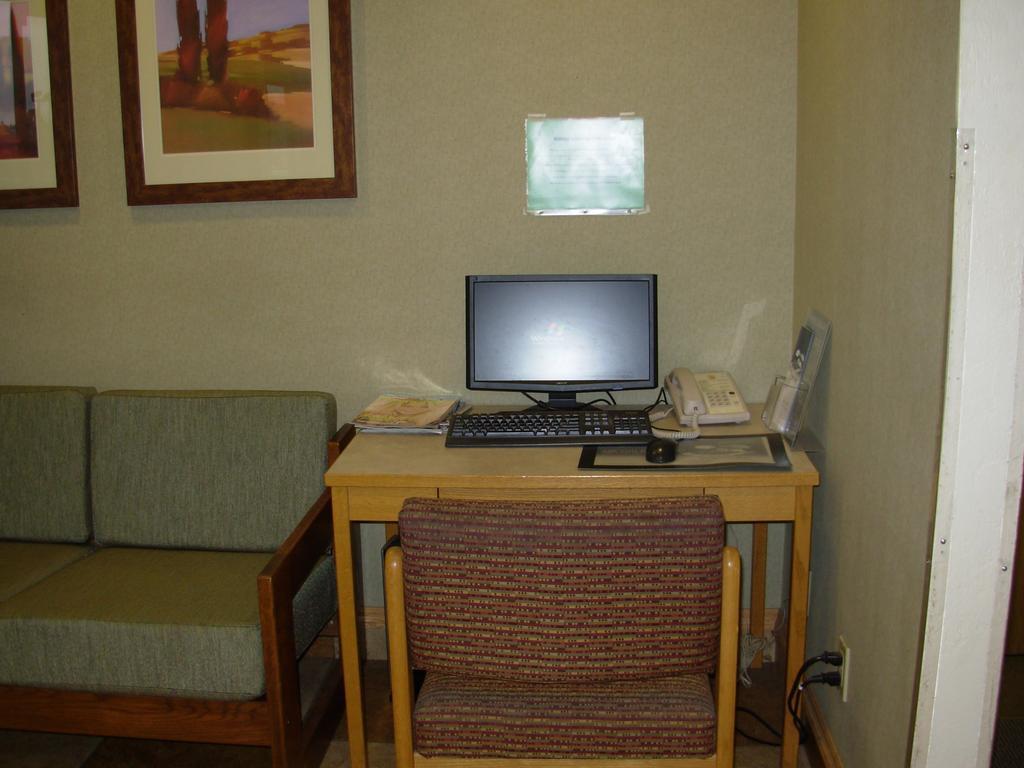 Red Lion Inn And Suites Федерал Уей Екстериор снимка